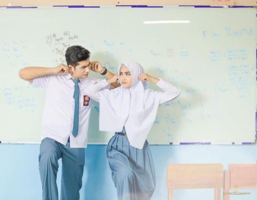 foto prewedding seragam sekolah