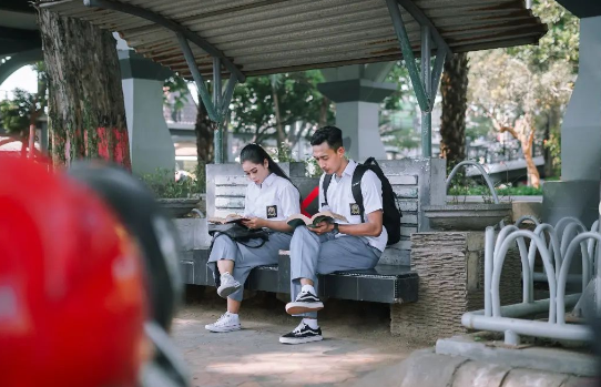 foto prewedding seragam sekolah