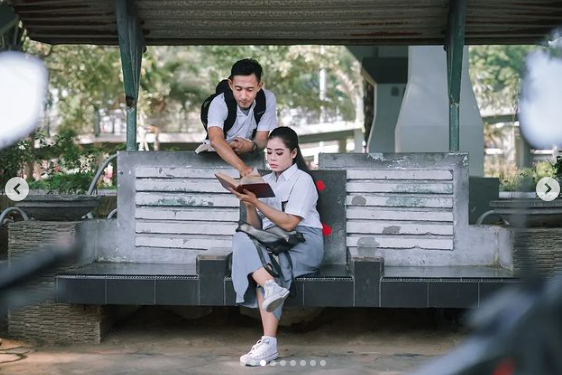 foto prewedding seragam sekolah